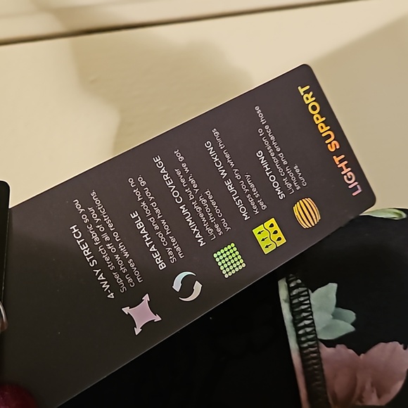 Torrid NWT floral lace active bra Size 3x - Picture 6 of 10